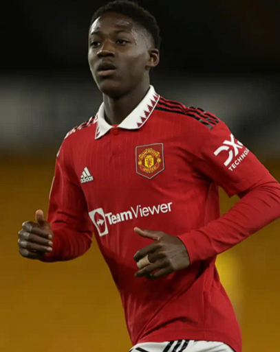 曼联积极推进梅努续约,欲以其为核心建队