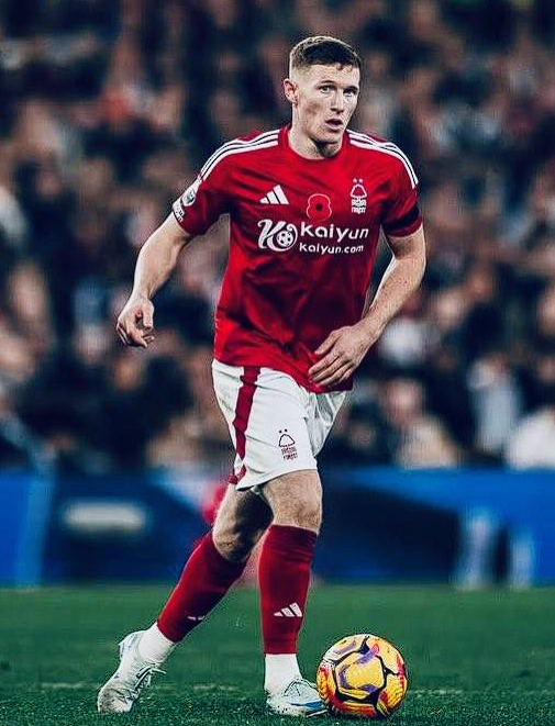 诺丁汉森林中场安德森转会传闻：记者本&middot;雅各布斯出面澄清